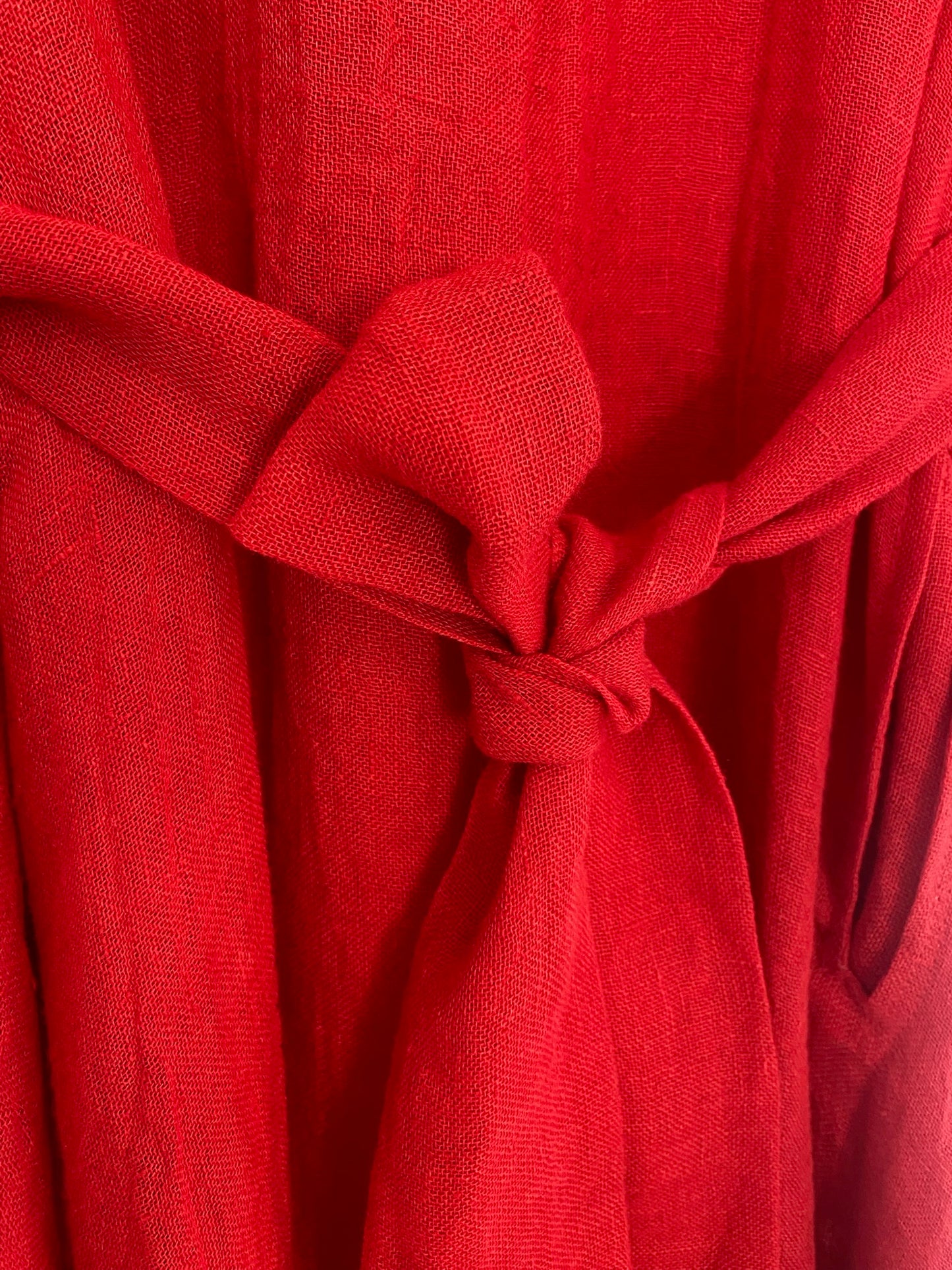 Red linen kaftan by MACOEY with midi silhouette, side pockets and detachable belt