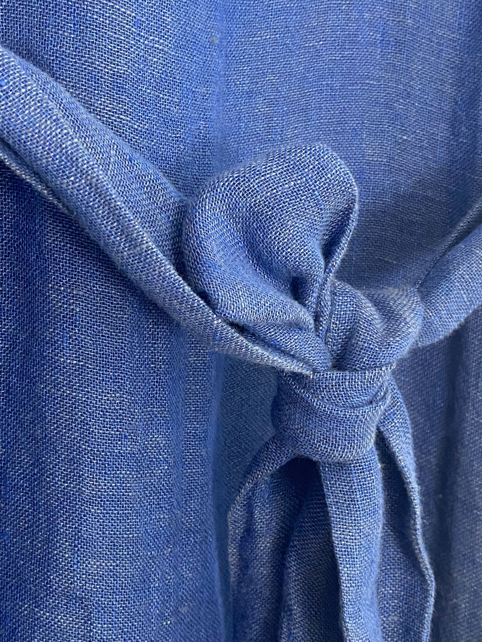 Blue linen kaftan by MACOEY with midi silhouette, side pockets and detachable belt